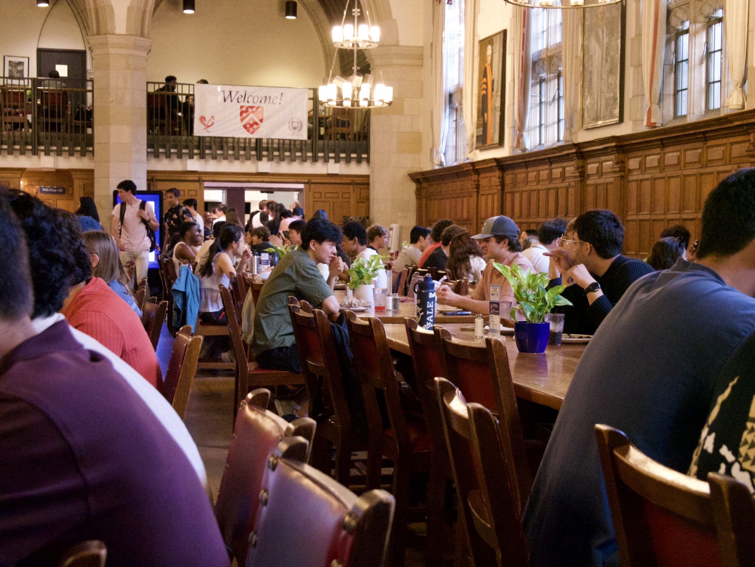 Yale Hospitality digitizes nutrition labels in dining halls