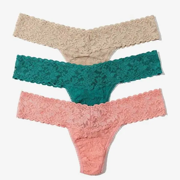 Hanky Panky Signature Lace Low-Rise Thong (3-Pack)