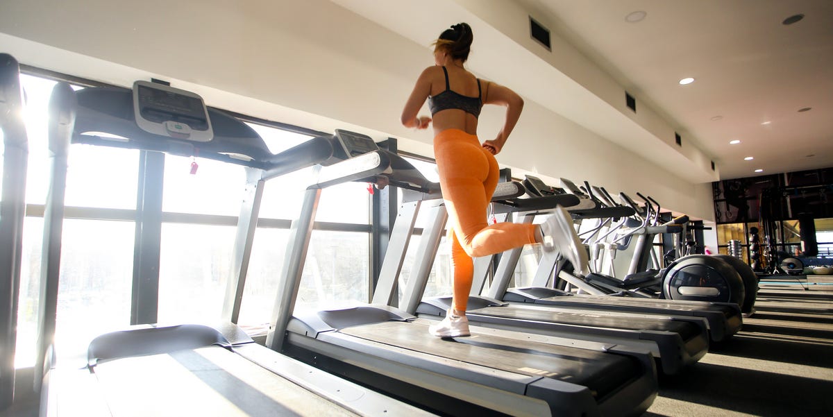 Personal Trainers Say These Are the Most Effective Treadmill Workouts