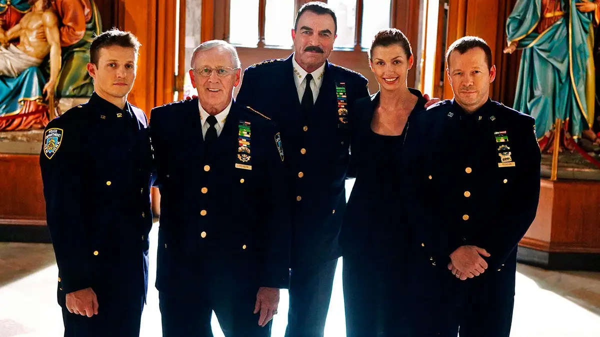 Blue Bloods cast in uniform while on set.