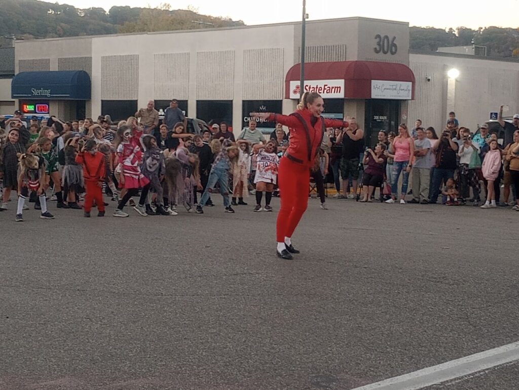 “Thriller” dance draws spooky season crowd to downtown La Crescent for 6th year