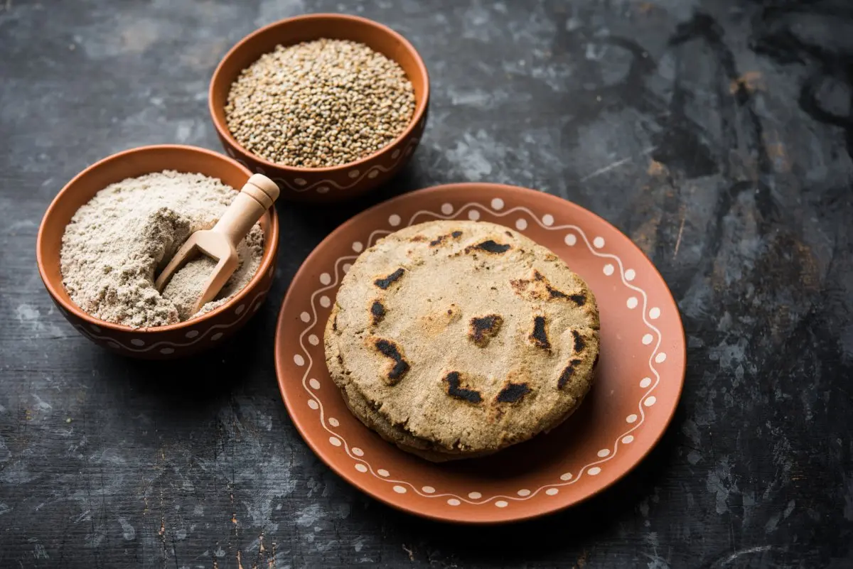 Sorghum grains, sorghum flour and roti