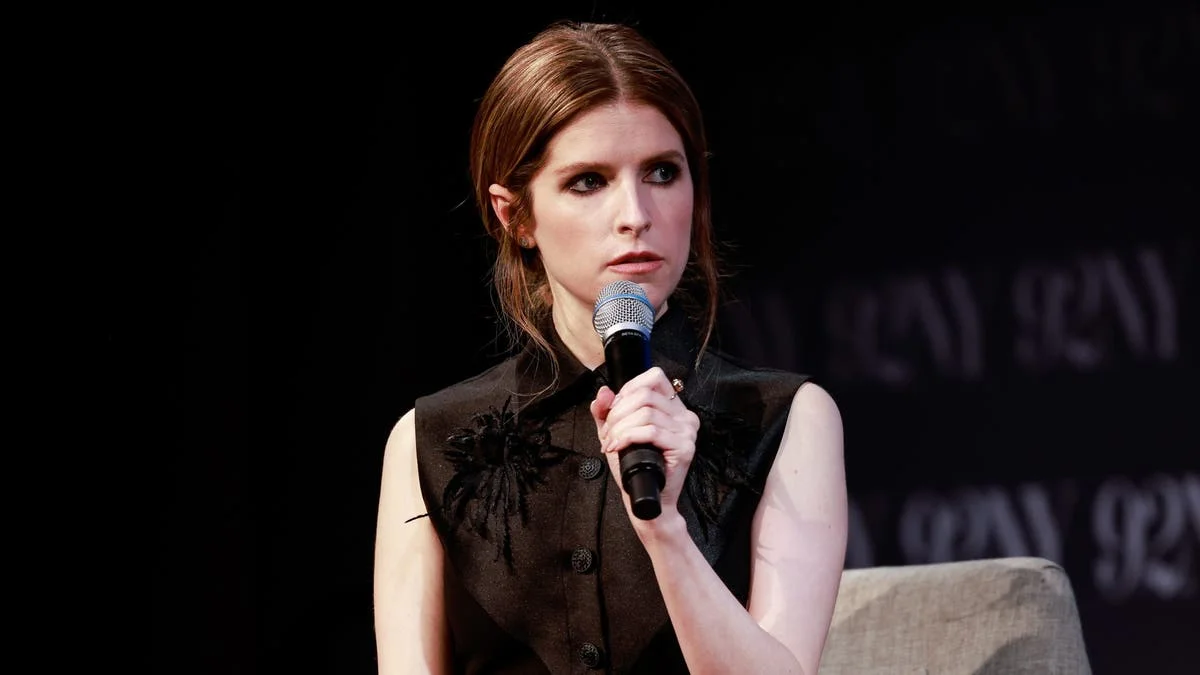 anna kendrick on podcast