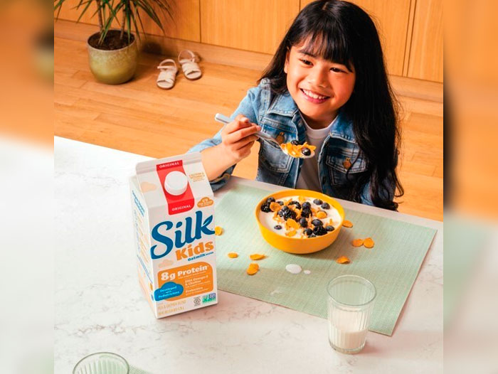 Silk Brings Taste and Nutrition to Kids with the Introduction of NEW Silk Kids, a Kid-Friendly Oatmilk Blend