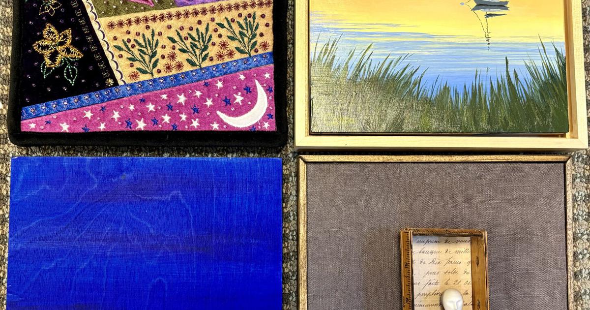 Fundraiser Features Artworks On 8×8 Panels