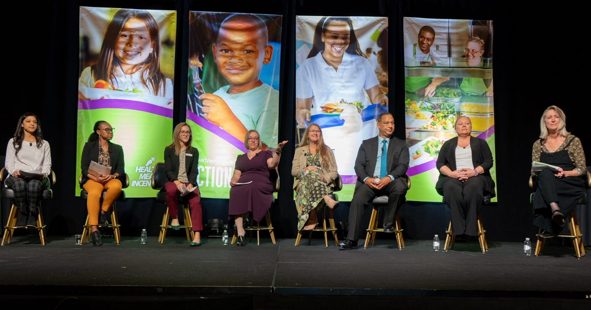 School nutrition operators celebrate, make connections and find new ideas at the Fall Healthy Meals Summit