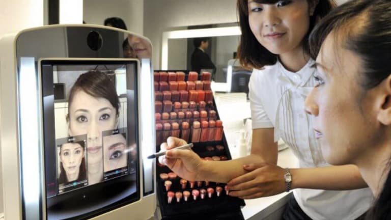 Top 8 tech trends revolutionizing the beauty and fashion industry