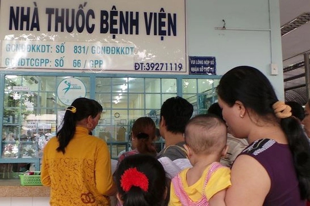 Luật Đấu thầu có hiệu lực, vì sao bệnh viện vẫn thiếu thuốc?