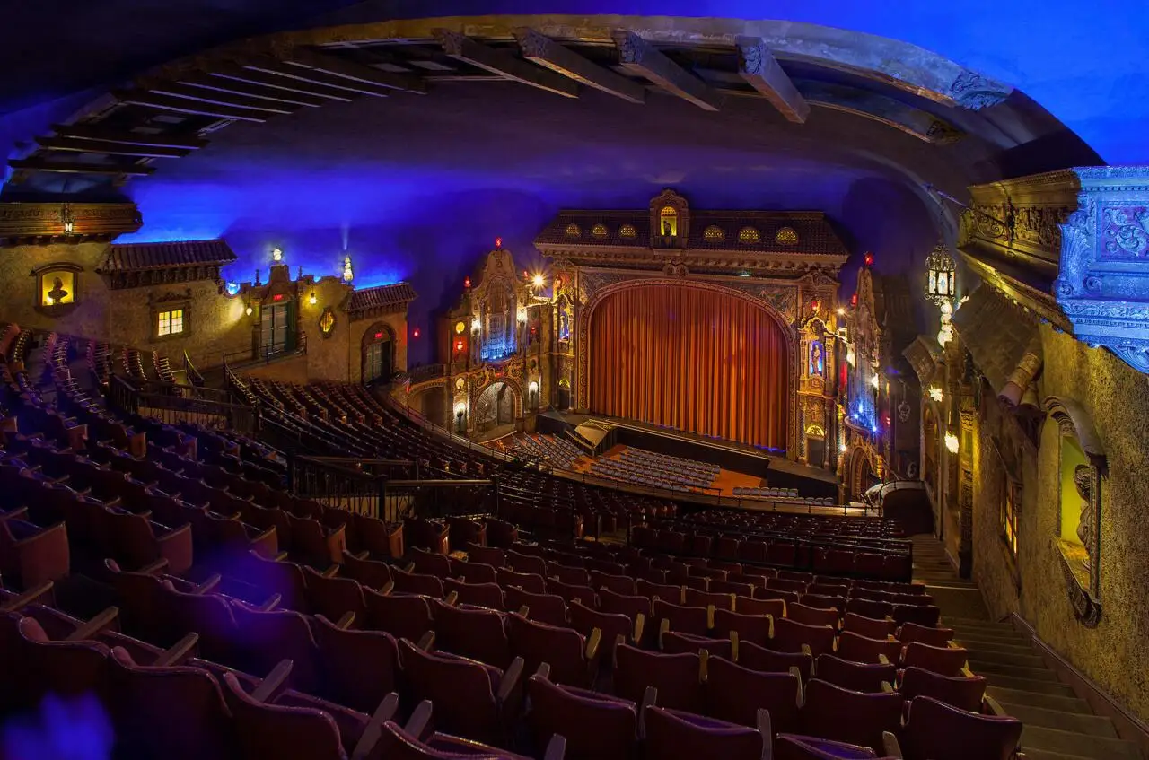 Kalamazoo State Theatre interior.jpg