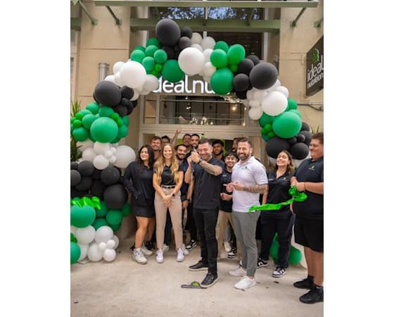 Ideal Nutrition Celebrates Grand Re-Opening at West Palm Beach