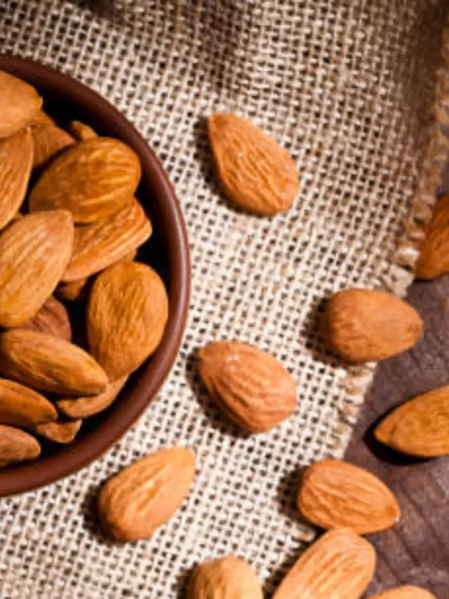 ​9 reasons to start the day by eating a handful of soaked almonds​