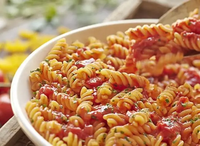 plate of Olive Garden gluten-free rotini 