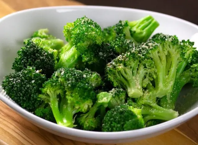 bowl of broccoli from Olive Garden