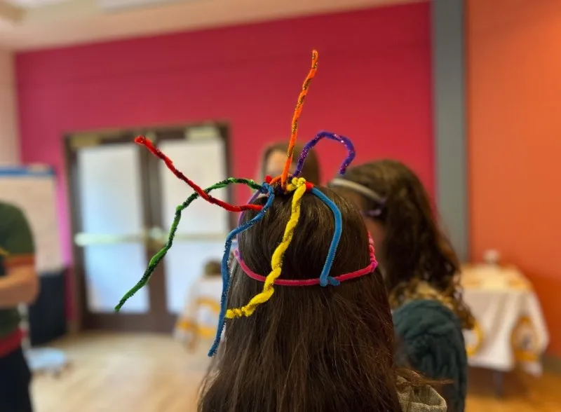 In a Kids Make Theatre class put together in May by NW Noggins, children made models of brain cells out of pipe cleaners, then improvised cellular interactions with each other based on what they learned. “This led to some amazingly creative interpretations of neuronal interplay and hilarious moments of pure comedy gold,” according to Kadi Rae Smith, a member of the Portland State University Neuroscience Club. Photo courtesy: Kids Make Theatre