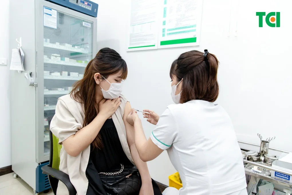 Đến Thu Cúc TCI tiêm vaccine phòng bệnh sốt xuất huyết từ hôm nay - 3