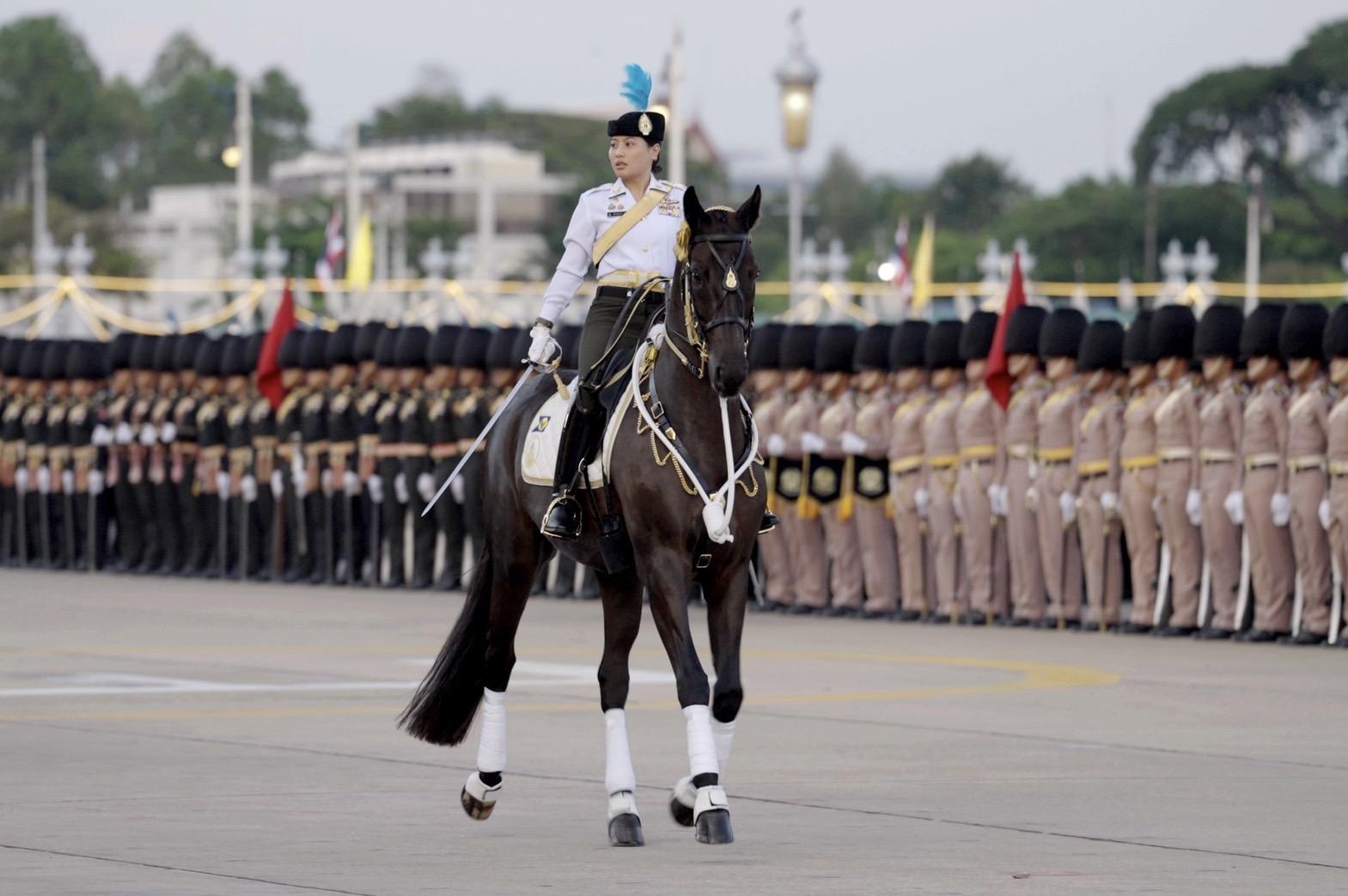 การซักซ้อมพิธีสวนสนาม และถวายสัตย์ปฏิญาณตนของทหารรักษาพระองค์