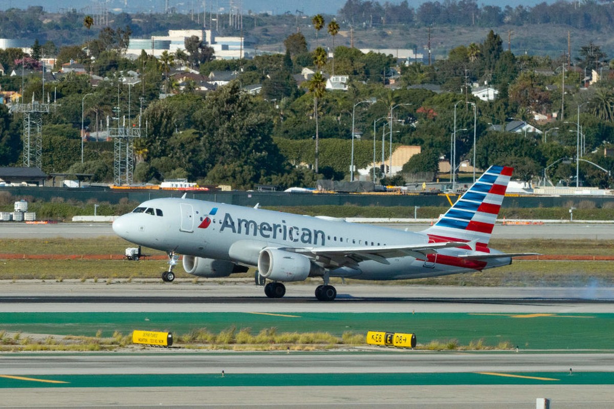 American Airlines adota tecnologia para conter ‘fura-filas’ nos embarques