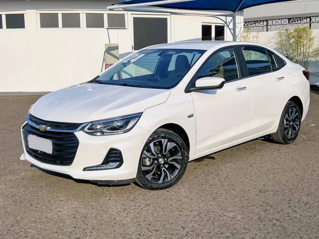 Versão de carros mais baratos com ADAS está o modelo Chevrolet Onix Premier