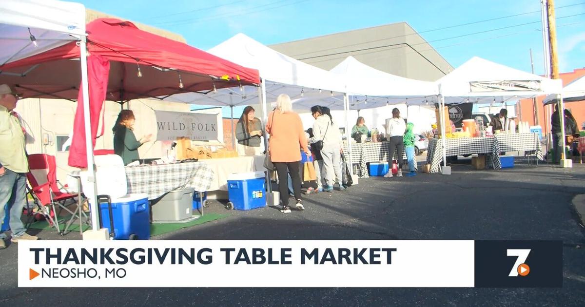 Neosho Farmers Market hosts Thanksgiving table market