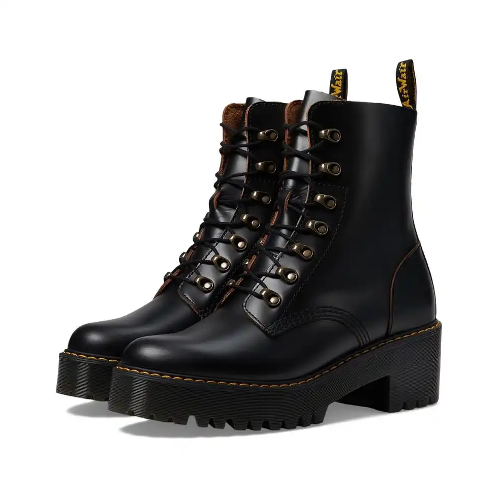 Leona 7 Hook Boot