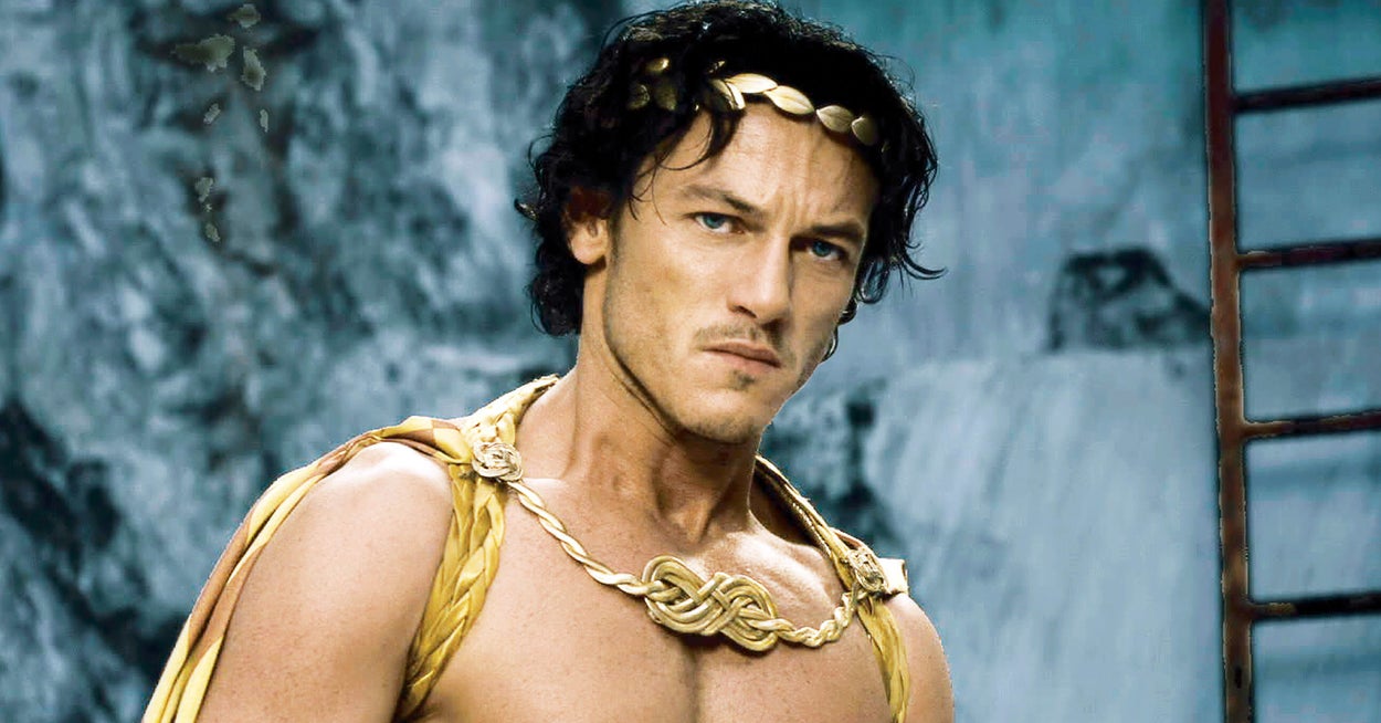 Luke Evans Got Real About Dealing With Body Image Issues And Feeling “Anxiety” At The Gym