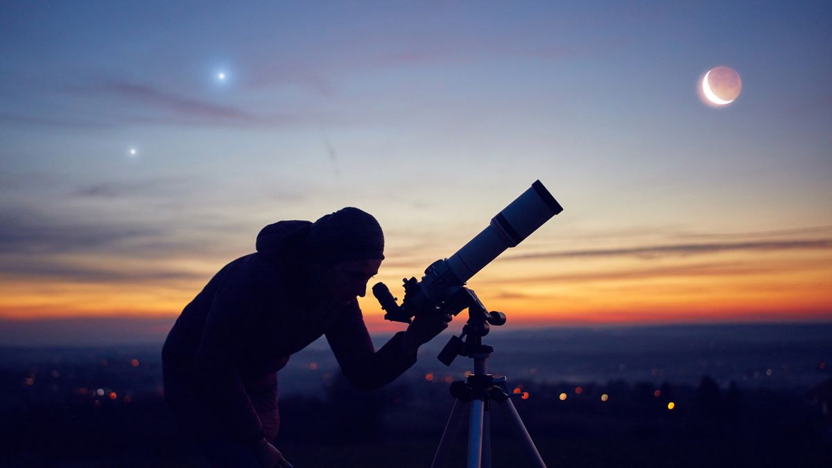 I’m a pro astronomer and have been skywatching for over 25 years. These are the best Cyber Monday telescope deals I’ve seen with just hours left