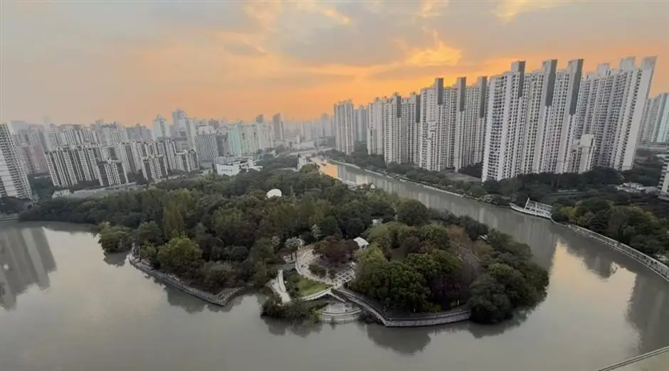 A Brazilian's lifestyle near Suzhou Creek