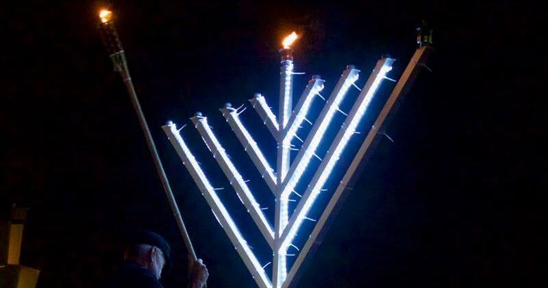 Gresham Chabad Center to celebrate Chanukah with public giant menorah lighting