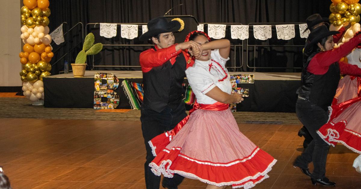 Folklórico showcase captivates hundreds at CSUF Titan Student Union