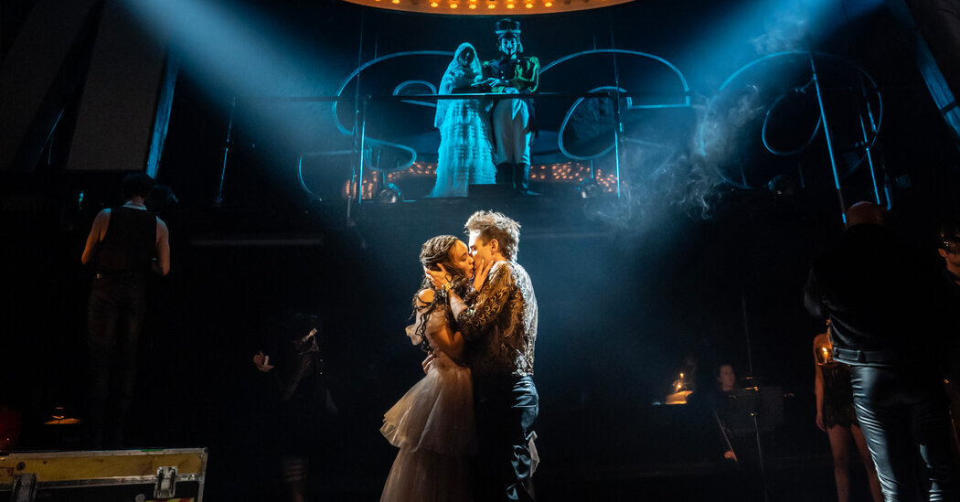 Review: ‘Natasha, Pierre & the Great Comet of 1812’ Comes to London