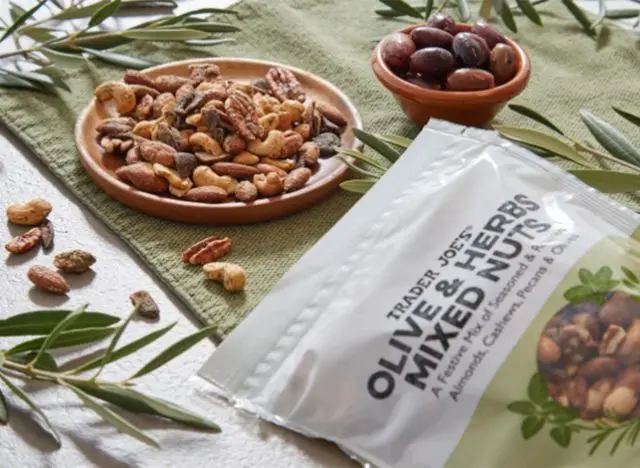 Trader Joe's Olive Herbs Mixed Nuts 