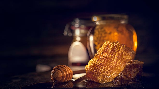 Can you eat honeycomb? Not everyone should, health experts say.