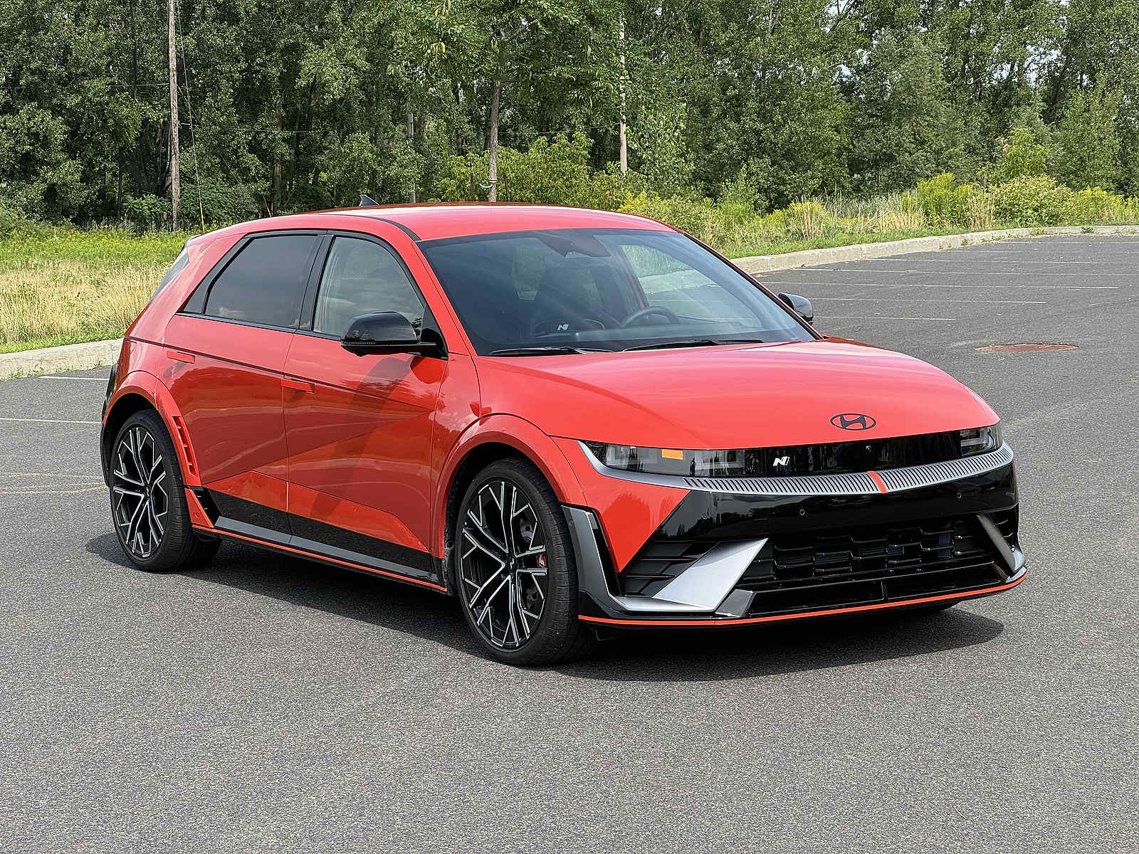 Hyundai Canada Unveils the 2026 Hyundai Ioniq 9 at the 2025 Montreal Auto Show 