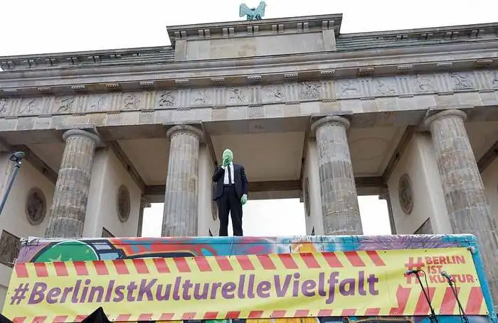 A demonstration against Berlin’s decision to cut its culture budget. Photo: Christian von Polentz. All images supplied by Berlin Ist Kultur 