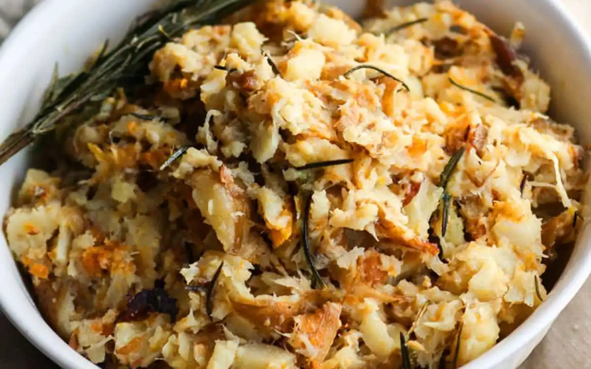 vegan grain-free paleo slow cooker parsnip rosemary carrot mash