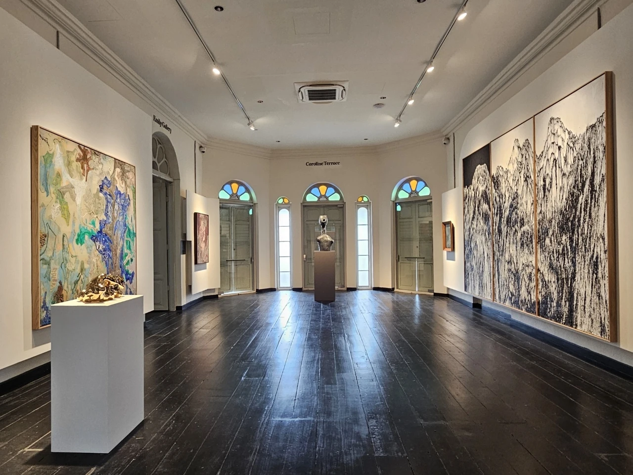 An installation view of “Of Dreams and Contemplations: I am All but a Story – Selections from the Collection of Richard Koh” at Private Museum (Park Yuna/The Korea Herald)