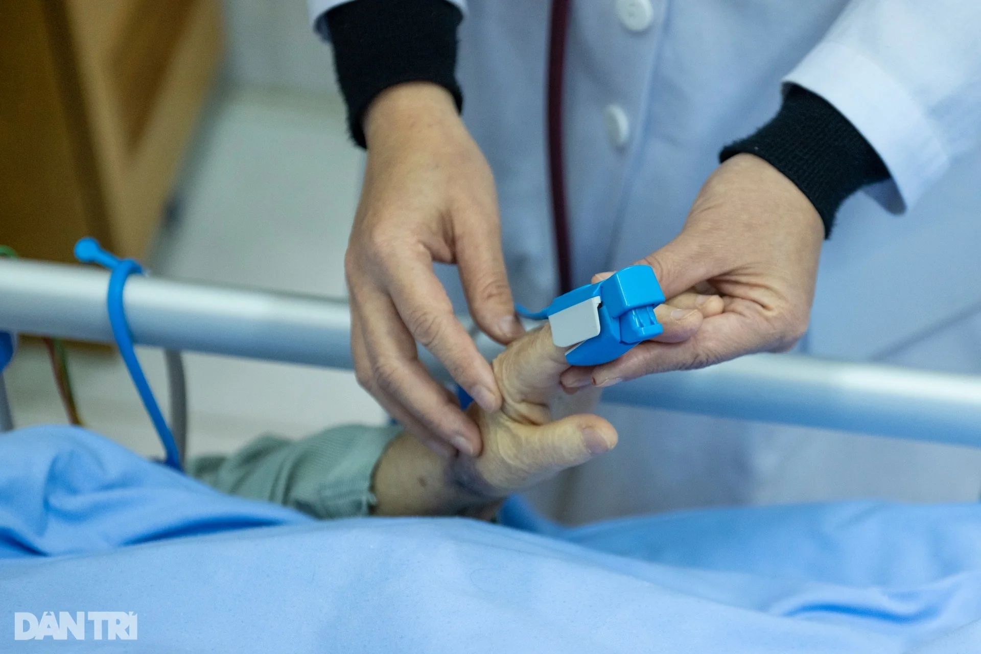 Bệnh nhân phổi trắng, mất Tết vì cúm A - 4 Bệnh nhân phổi trắng, mất Tết vì cúm A - 4