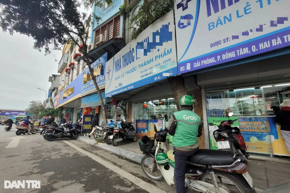 Cúm A nóng: Nhà thuốc hét giá 80.000 đồng một viên Tamiflu - 3 Cúm A nóng: Nhà thuốc hét giá 80.000 đồng một viên Tamiflu - 3
