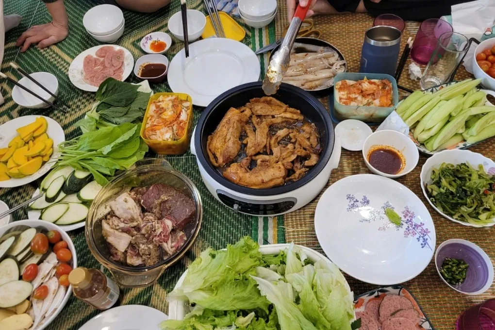 Tăng 7kg sau Tết, người trẻ ngán ngẩm với tủ lạnh vẫn ngập bánh chưng - 1