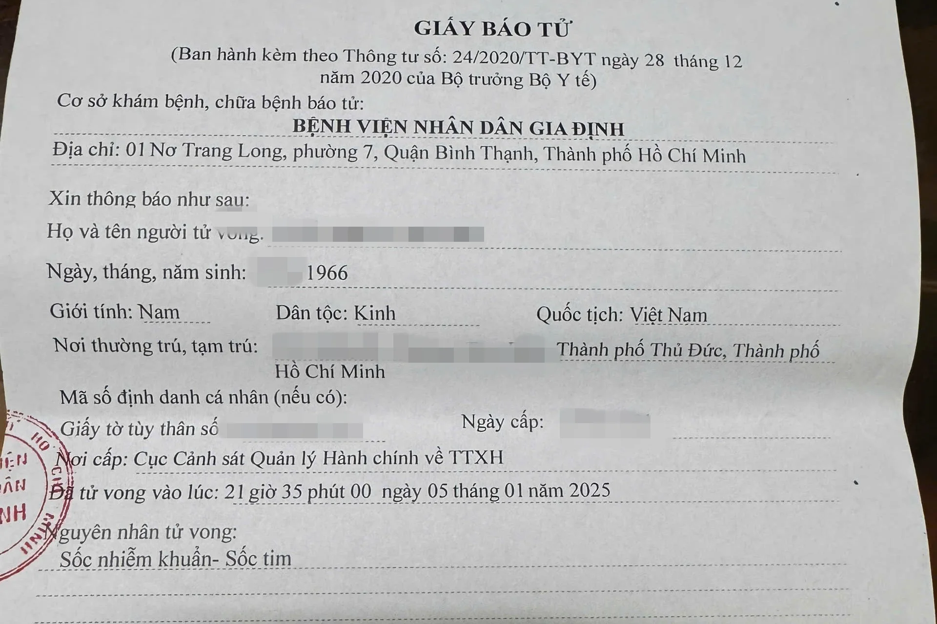 Làm rõ việc bác sĩ ở TPHCM tử vong sau khi điều trị sốt xuất huyết - 3 Làm rõ việc bác sĩ ở TPHCM tử vong sau khi điều trị sốt xuất huyết - 3