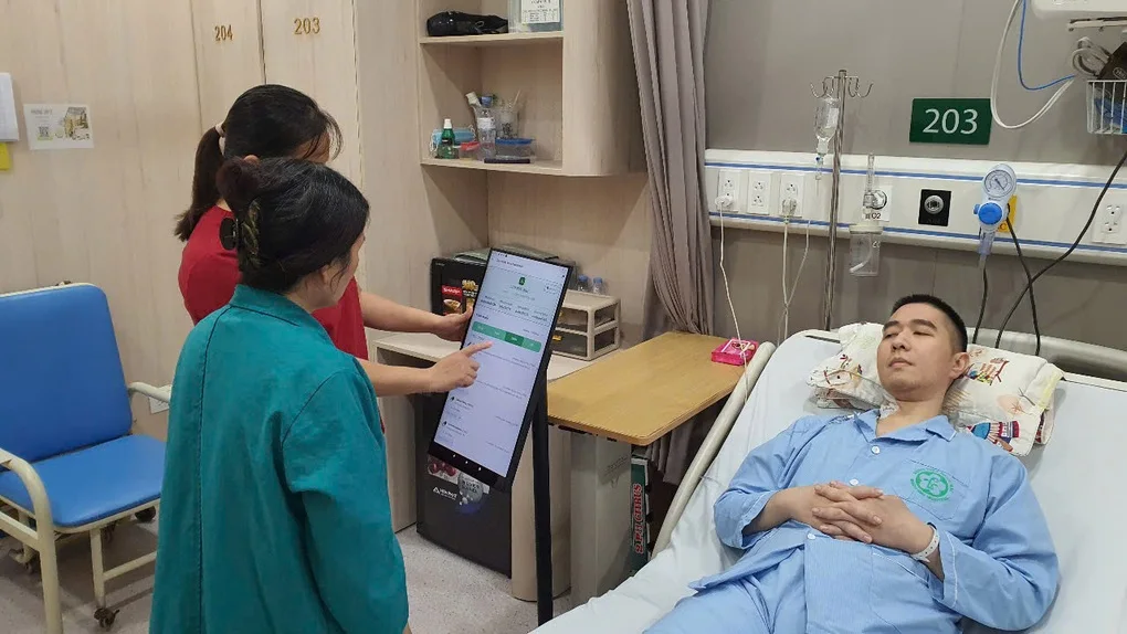 Một bệnh viện tiết kiệm 100 tỷ mỗi năm nhờ không in phim và bệnh án giấy - 2 Một bệnh viện tiết kiệm 100 tỷ mỗi năm nhờ không in phim và bệnh án giấy - 2