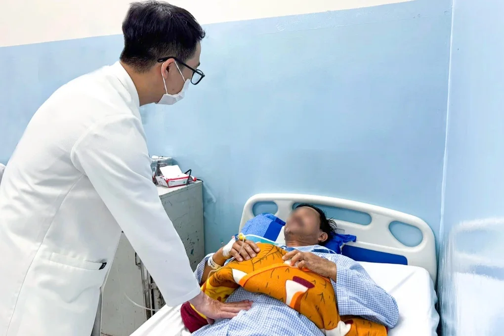 Đau bụng đến bất tỉnh nguy kịch vì căn bệnh hiếm chỉ 0,06% dân số gặp phải - 2 Đau bụng đến bất tỉnh nguy kịch vì căn bệnh hiếm chỉ 0,06% dân số gặp phải - 2