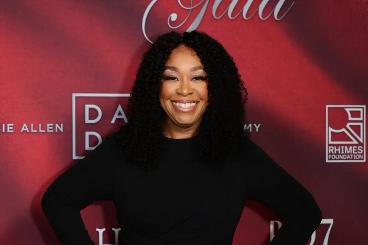 Shonda Rhimes is seen attending the Debbie Allen 25th Anniversary Gala.