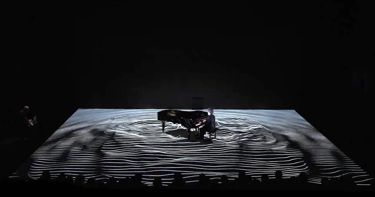 Watch This Stunning Performance Visualizing Music From a Piano