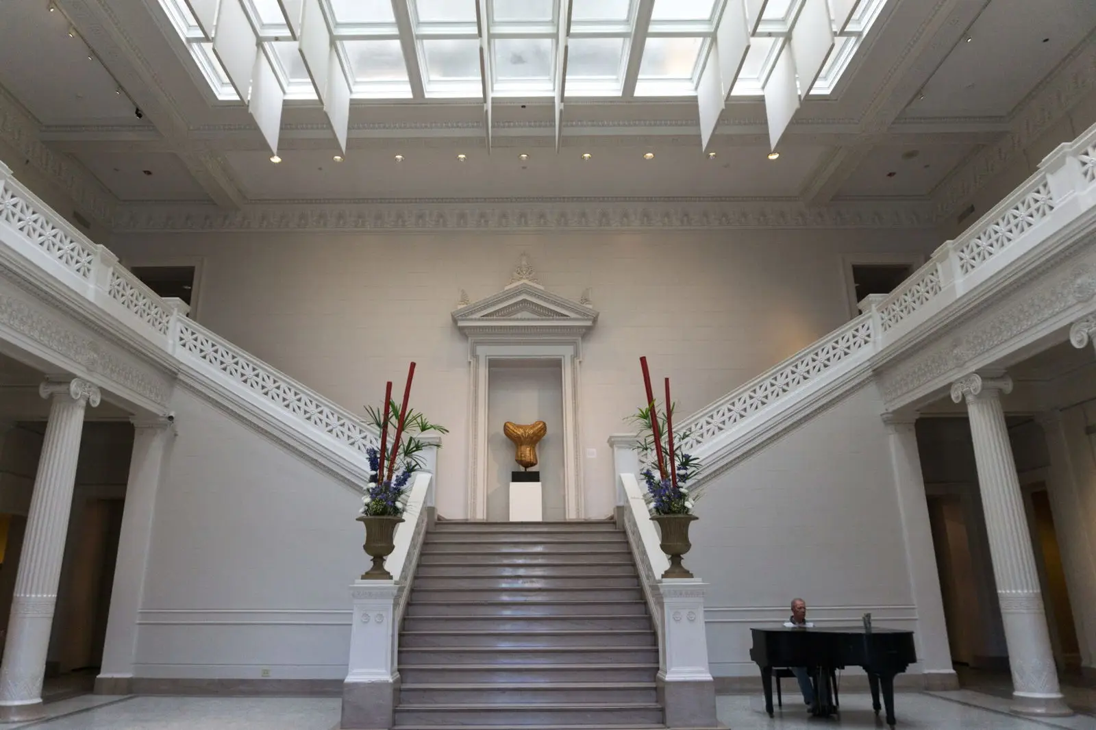 New_Orleans_Museum_of_Art,_interior