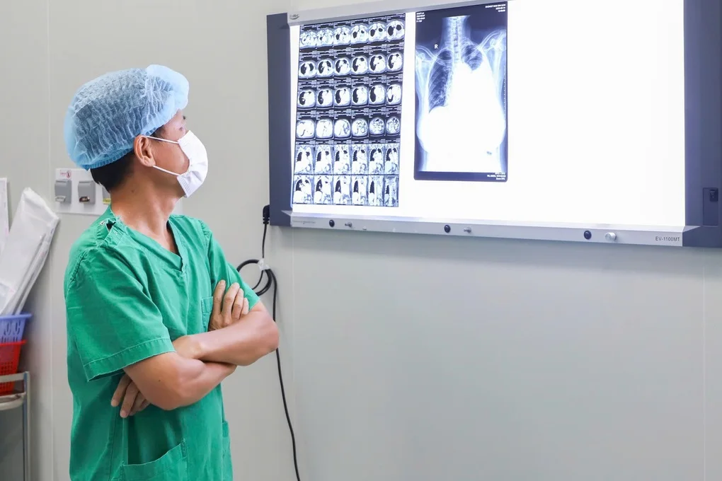 Bệnh cực hiếm khiến người phụ nữ bị phán mắc ung thư, đối diện cái chết - 2 Bệnh cực hiếm khiến người phụ nữ bị phán mắc ung thư, đối diện cái chết - 2