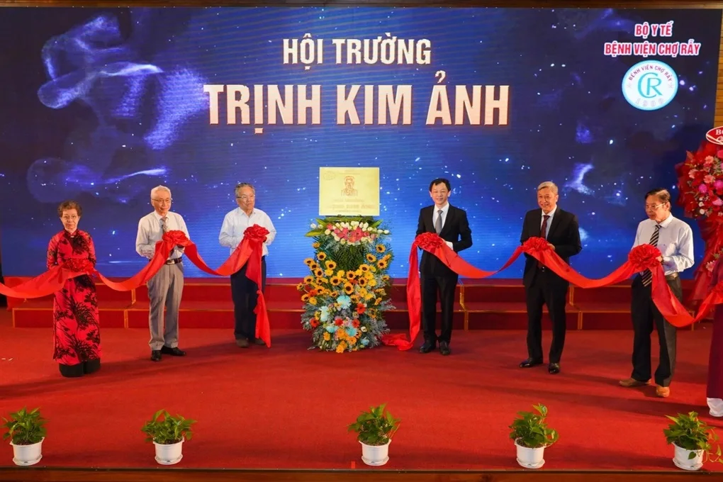 Quyết định đặc biệt trong ngày Bệnh viện Chợ Rẫy tròn 125 năm tuổi - 2 Quyết định đặc biệt trong ngày Bệnh viện Chợ Rẫy tròn 125 năm tuổi - 2