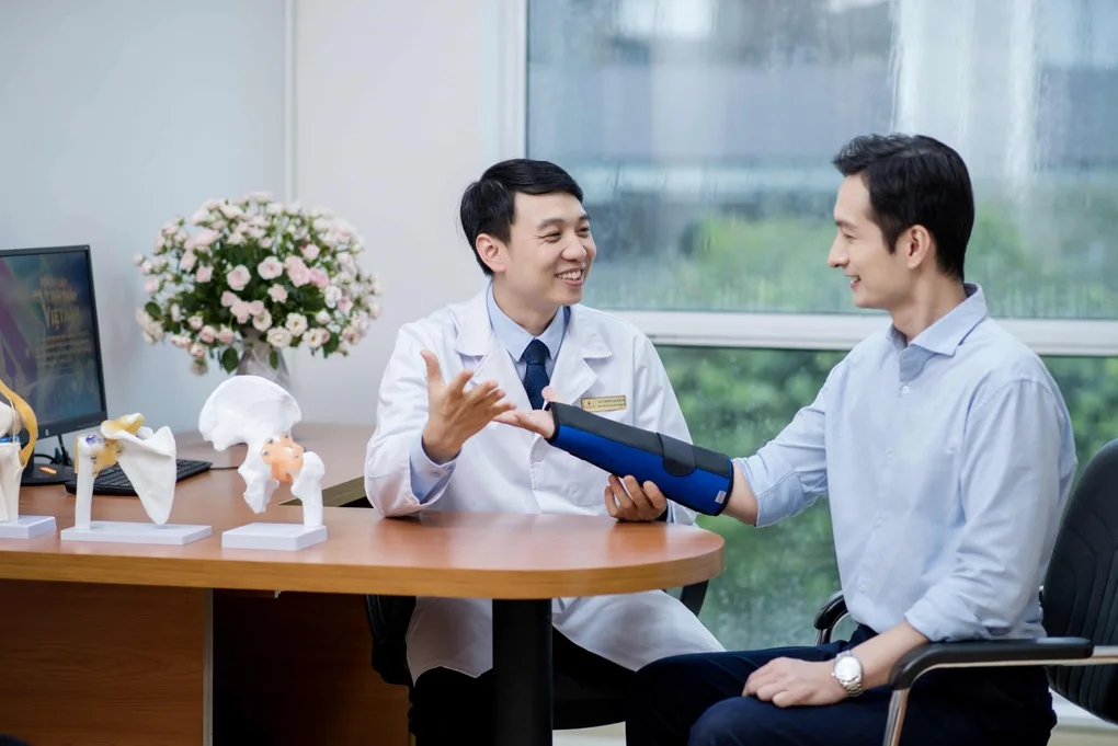 Vinmec 2 năm liên tiếp nhận giải quốc tế về trách nhiệm xã hội, phát triển bền vững - 2 Vinmec 2 năm liên tiếp nhận giải quốc tế về trách nhiệm xã hội, phát triển bền vững - 2