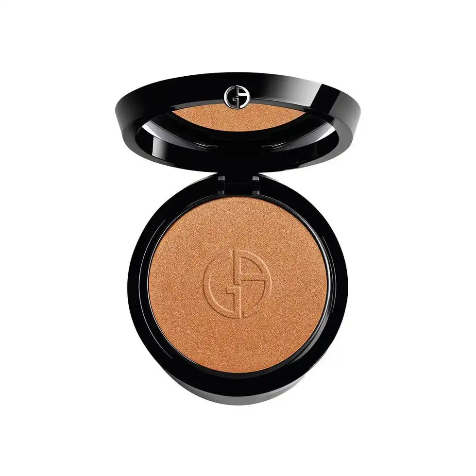 Luminous Silk Golden Glow Highlighter