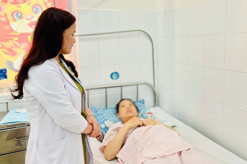 Vì sao người mẹ 32 tuổi ở TPHCM sinh con ngay tại nhà